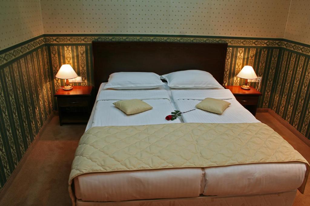 Chateau Montagne Hotel Troyan Troyan  Δωμάτιο φωτογραφία