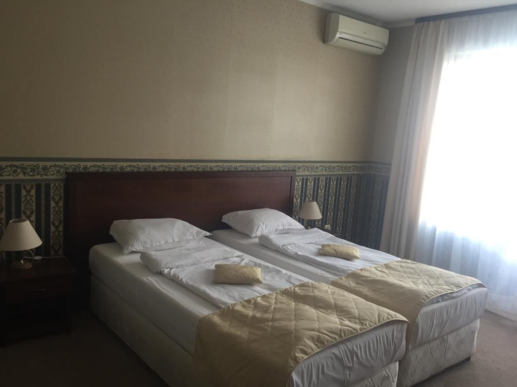 Chateau Montagne Hotel Troyan Troyan  Εξωτερικό φωτογραφία