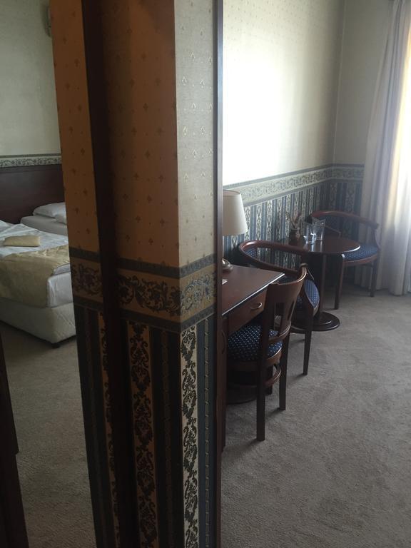 Chateau Montagne Hotel Troyan Troyan  Εξωτερικό φωτογραφία