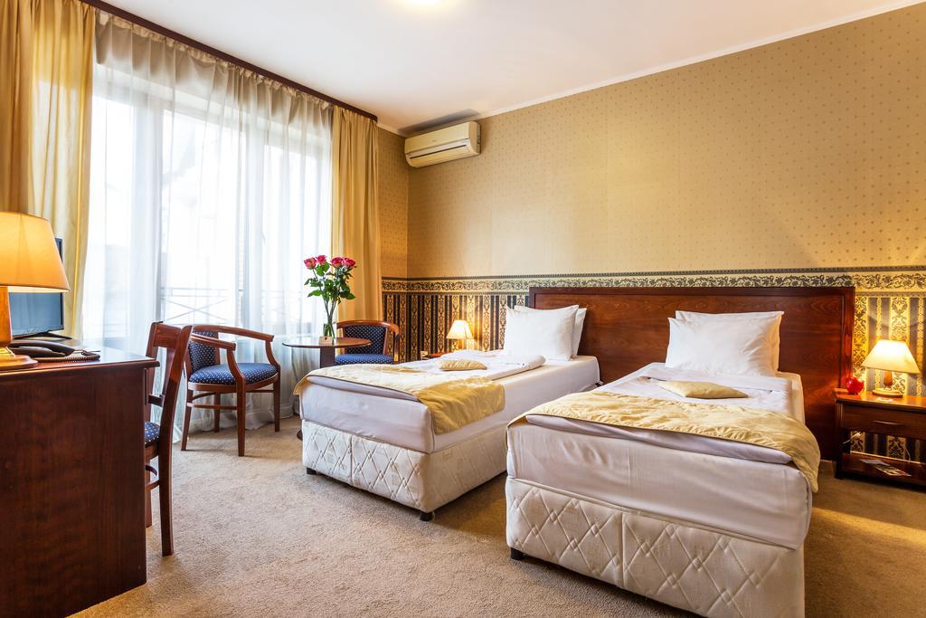 Chateau Montagne Hotel Troyan Troyan  Εξωτερικό φωτογραφία
