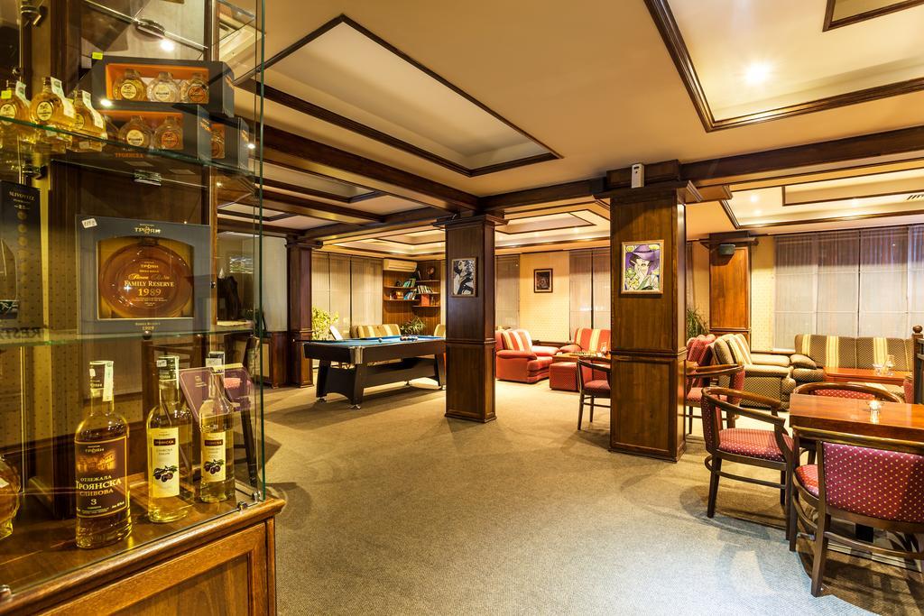 Chateau Montagne Hotel Troyan Troyan  Εξωτερικό φωτογραφία
